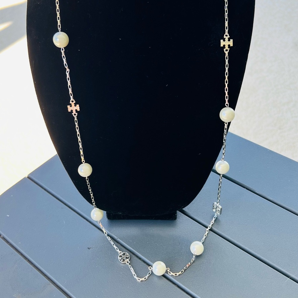Tori Burch Elegant Silver and Pearl Necklace